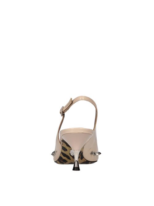 Décolleté slingback in vernice e borchie. PHILIPP PLEIN | SABS WSD0412 PLE010NNUDE ROSA